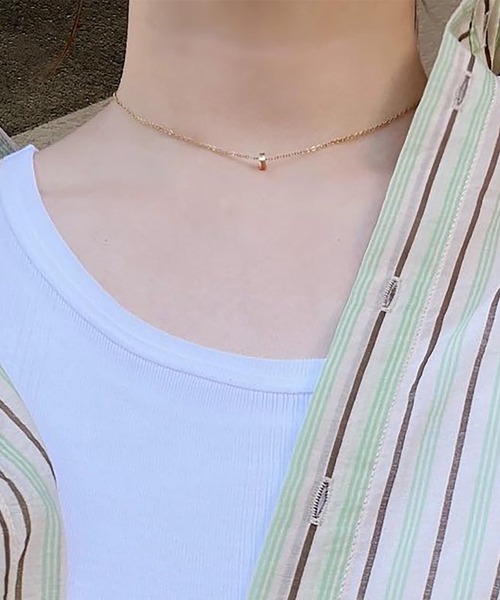 BROTHERHOOD（ブラザーフッド）の「【earyear】イニシャル チャーム ネックレス ゴールド（ネックレス・レディース・B/W/X/G/H/Z/O/P/R/J/V/N/D/F/T/E/Y/U/Q/S/A/C/L/M/I/K・FREE）」の9枚目の写真