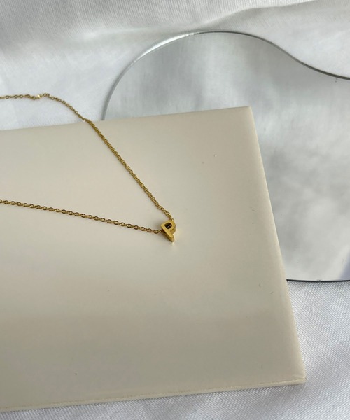 BROTHERHOOD（ブラザーフッド）の「【earyear】イニシャル チャーム ネックレス ゴールド（ネックレス・レディース・B/W/X/G/H/Z/O/P/R/J/V/N/D/F/T/E/Y/U/Q/S/A/C/L/M/I/K・FREE）」の16枚目の写真