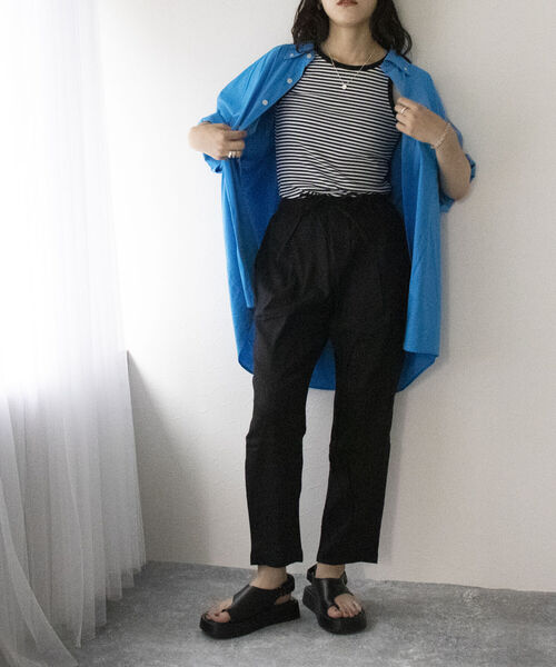 fredy emue（フレディエミュ）の「リネンストレッチテーパードパンツ【サイズ展開あり】（スラックス・レディース・ブラック/ベージュ/カーキ・38/36）」の19枚目の写真