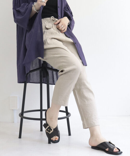 fredy emue（フレディエミュ）の「リネンストレッチテーパードパンツ【サイズ展開あり】（スラックス・レディース・ブラック/ベージュ/カーキ・38/36）」の7枚目の写真