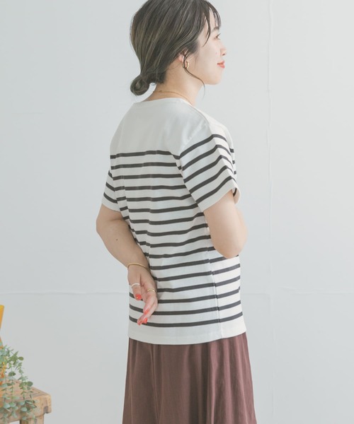 ITEMS URBANRESEARCH（アイテムズ アーバンリサーチ）の「パネルボーダーTシャツ（Tシャツ/カットソー・レディース・ブラック系その他/ベージュ系その他/ブルー系その他・FREE）」の6枚目の写真