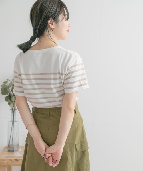 ITEMS URBANRESEARCH（アイテムズ アーバンリサーチ）の「パネルボーダーTシャツ（Tシャツ/カットソー・レディース・ブラック系その他/ベージュ系その他/ブルー系その他・FREE）」の19枚目の写真