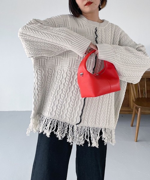 PAGEBOY(ページボーイ)の「MIXケーブルBIGプルオーバー(ニット/セーター・レディース・ブラック/オフホワイト・FREE)」の4枚目の写真