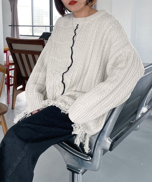 PAGEBOY(ページボーイ)の「MIXケーブルBIGプルオーバー(ニット/セーター・レディース・ブラック/オフホワイト・FREE)」の5枚目の写真