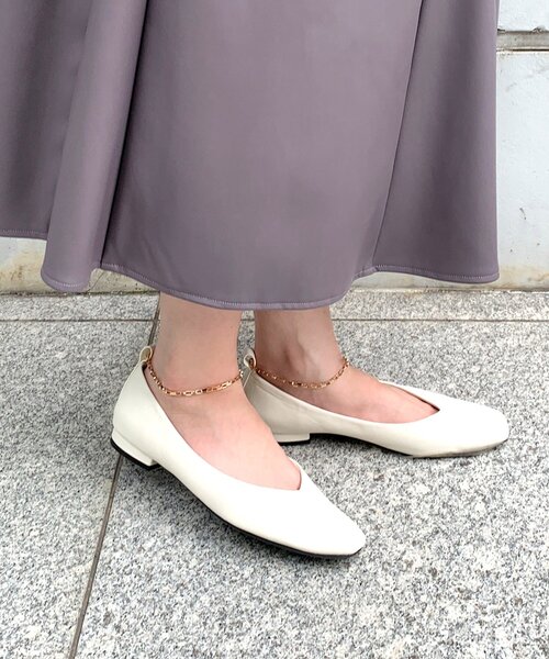 OPAQUE.CLIP（オペークドットクリップ）の「◆3WAYストラップフラットパンプス（パンプス・レディース・オフホワイト/ブラック・02/03）」の6枚目の写真