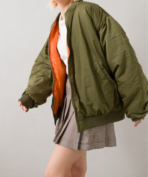 SpRay（スプレイ）の「中綿　ＢＩＧ　ＭＡ１（MA-1・レディース・アイボリー/カーキ/ブラック・FREE）」の12枚目の写真