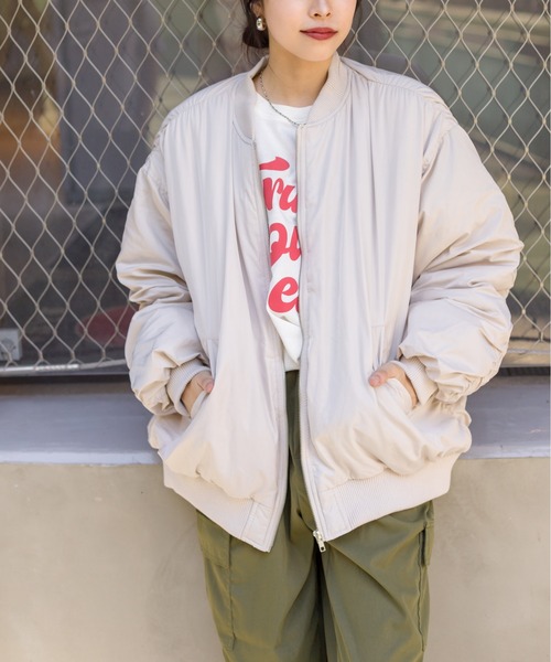 SpRay（スプレイ）の「中綿　ＢＩＧ　ＭＡ１（MA-1・レディース・アイボリー/カーキ/ブラック・FREE）」の9枚目の写真