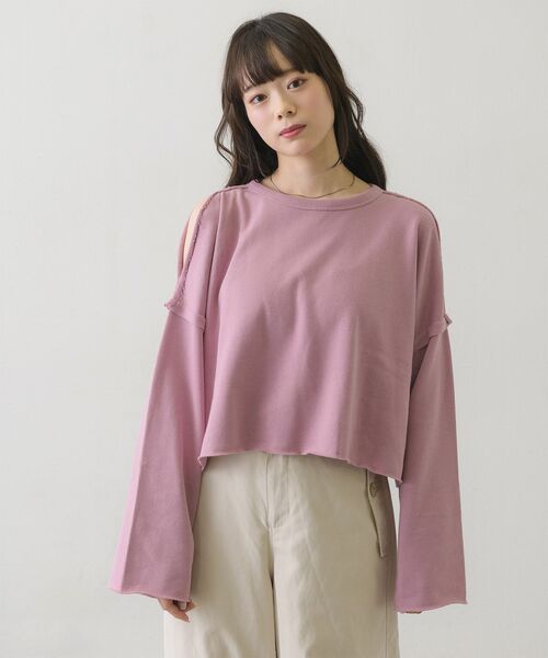 RETRO GIRL（レトロガール）の「肩スリットショートトレーナー（Tシャツ/カットソー・レディース・チャコールグレー/ピンク/グリーン/ナチュラル・FREE）」の4枚目の写真