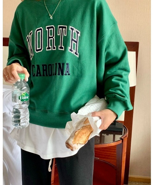 MINS MINIS（ミンスミニス）の「ノースカロリナ刺繍ロゴスウェット（スウェット・レディース・グリーン/アイボリー/ワイン・FREE）」の8枚目の写真