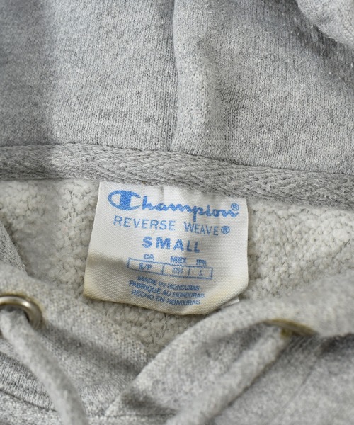 Champion（チャンピオン）の「【ヴィンテージ古着】Y2K Champion / チャンピオン リバースウィーブ ロゴ プルオーバーパーカー（パーカー・メンズ・グレー・SMALL）」の10枚目の写真