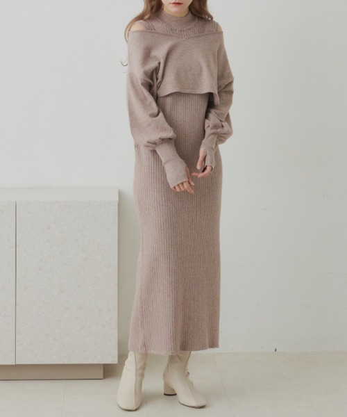 VANNIE U（ヴァニーユー）の「リブショルダーニットワンピース（ワンピース・レディース・ベージュ/アイボリー・FREE）」の2枚目の写真