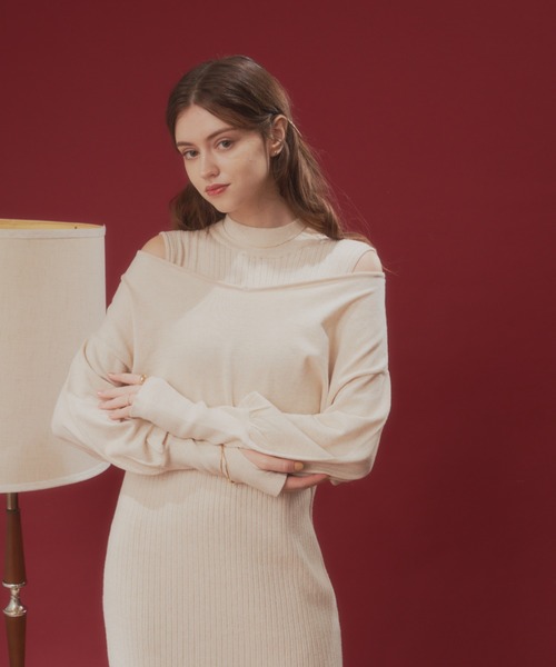 VANNIE U（ヴァニーユー）の「リブショルダーニットワンピース（ワンピース・レディース・ベージュ/アイボリー・FREE）」の6枚目の写真