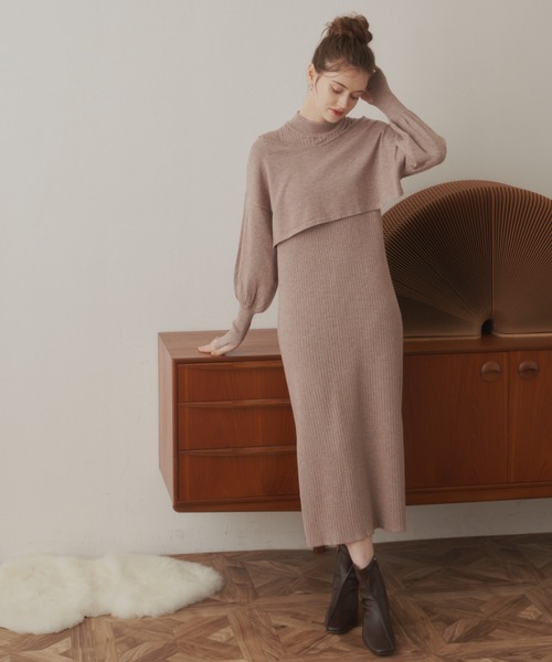 VANNIE U（ヴァニーユー）の「リブショルダーニットワンピース（ワンピース・レディース・ベージュ/アイボリー・FREE）」の13枚目の写真