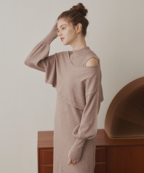 VANNIE U（ヴァニーユー）の「リブショルダーニットワンピース（ワンピース・レディース・ベージュ/アイボリー・FREE）」の9枚目の写真