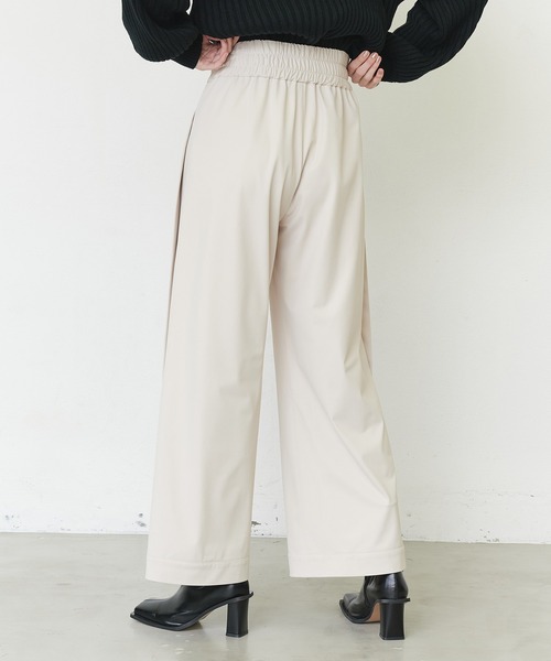 casane（カサネ）の「レザーライクワイドパンツ（その他パンツ・レディース・ブラック/ベージュ・1/2）」の11枚目の写真