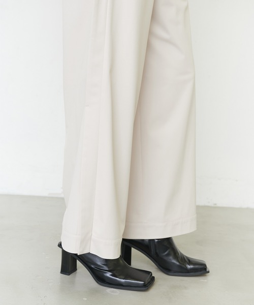 casane（カサネ）の「レザーライクワイドパンツ（その他パンツ・レディース・ブラック/ベージュ・1/2）」の14枚目の写真