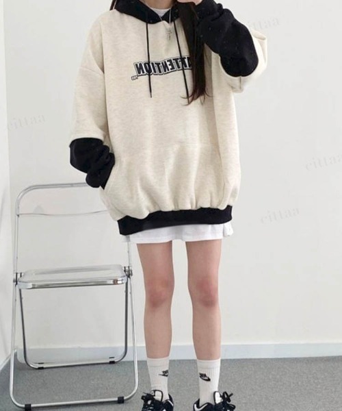 Dalfwin（ダールフィン）の「2023AW 秋冬新作 韓国ファッション パーカー スウェット レディース　バイカラーレイヤードフーディー ビッグシルエット　オーバーサイズ 男女兼用 ペア ユニセックス（パーカー・レディース・ネイビー/オートミール/ブラック・FREE）」の16枚目の写真