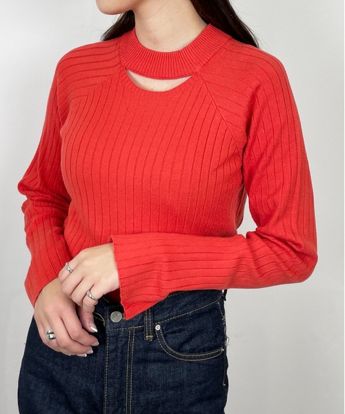 Meli rich(メリーリッチ)の「カットアウトリブニットプルオーバー(ニット/セーター・レディース・ブラック/オレンジ/ブルー/アイボリー・MEDIUM)」の12枚目の写真
