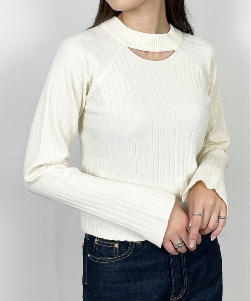 Meli rich(メリーリッチ)の「カットアウトリブニットプルオーバー(ニット/セーター・レディース・ブラック/オレンジ/ブルー/アイボリー・MEDIUM)」の18枚目の写真