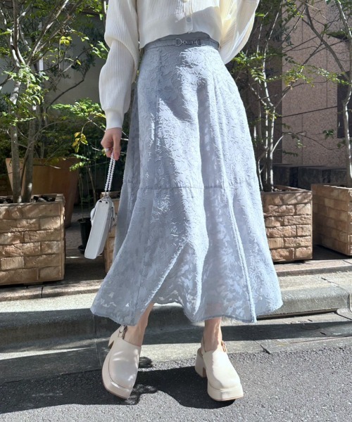 OLIVE des OLIVE（オリーブデオリーブ）の「【WEB限定カラー有】ビットベルト付きフレアスカート（スカート・レディース・ミント/チェック/スミクロ/オフホワイト/サックスブルー・FREE）」の4枚目の写真