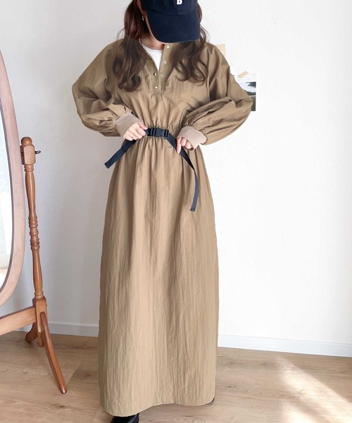 Java（ジャバ）の「《JaVa ジャバコラボ》シャカシャカ素材の進化系。バックルベルトワンピース（ワンピース・レディース・ブラック/ベージュ系その他/モカ・LARGE/MEDIUM/SMALL/X-LARGE）」の8枚目の写真