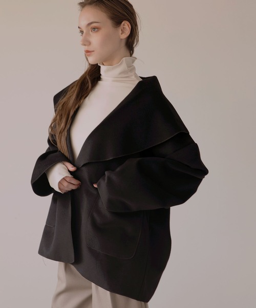 MIELI INVARIANT(ミエリインヴァリアント)の「Big Collar Rever Coat(その他アウター・レディース・オリーブ/ブラック・FREE)」の2枚目の写真