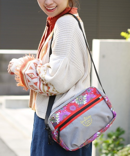 チチカカ(チチカカ)の「セパレートショルダーバッグ(ショルダーバッグ・レディース・ブラック/グレー・FREE)」の9枚目の写真