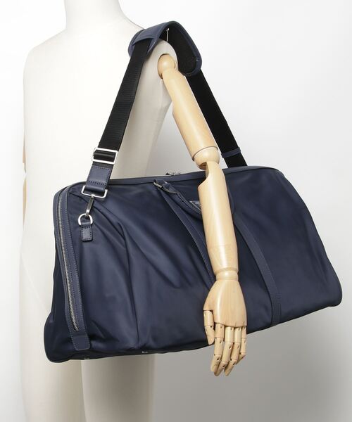 Guess（ゲス）の「CERTOSA Nylon Weekender Large（ボストンバッグ・メンズ・ブラック/ブルー・ONE SIZE）」の12枚目の写真