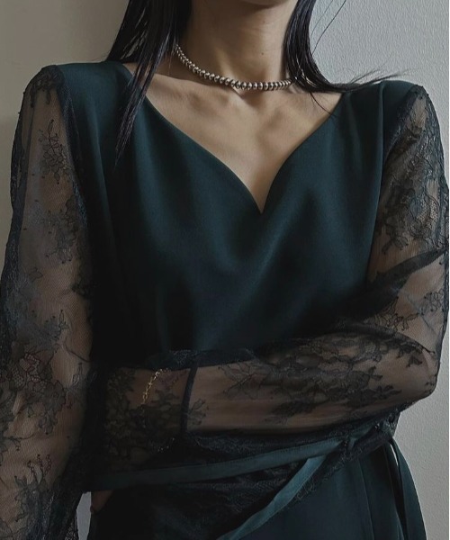 Ameri(アメリ)の「ELLIPSE CHOKER NECKLACE(ネックレス・レディース・ゴールド/シルバー・FREE)」の9枚目の写真