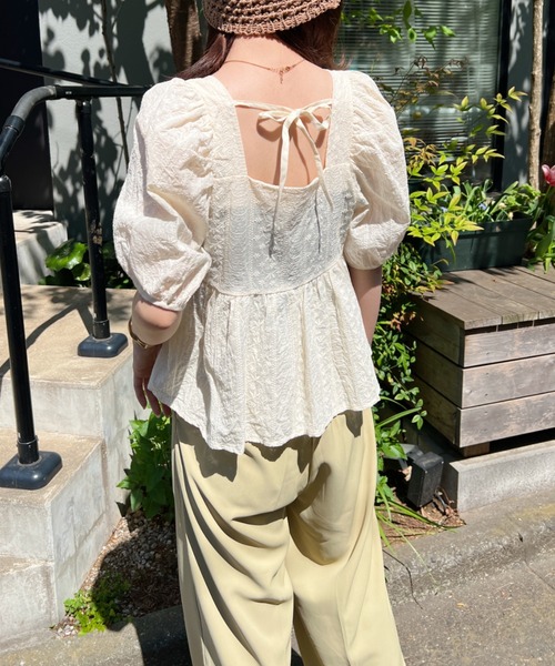 CLEA(クレア)の「コットン刺繍 スクエアネック ペプラムブラウス(シャツ/ブラウス・レディース・アイボリー/ホワイト・FREE)」の19枚目の写真