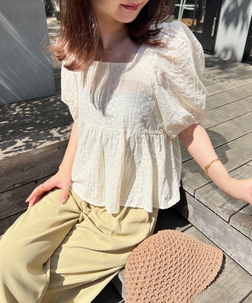 CLEA(クレア)の「コットン刺繍 スクエアネック ペプラムブラウス(シャツ/ブラウス・レディース・アイボリー/ホワイト・FREE)」の15枚目の写真