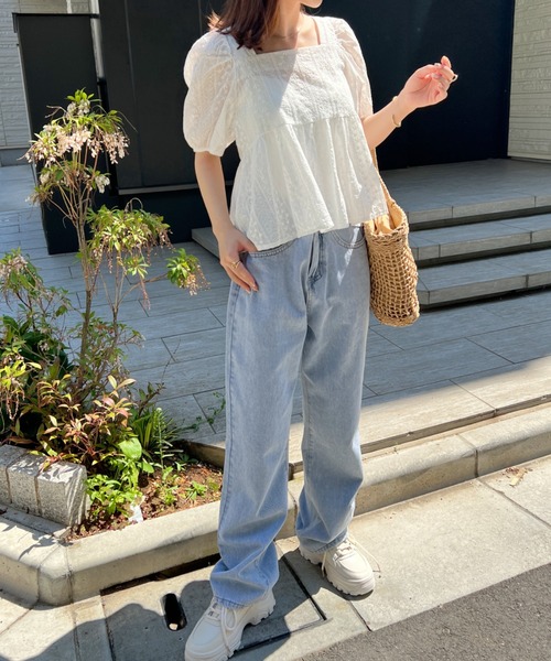 CLEA(クレア)の「コットン刺繍 スクエアネック ペプラムブラウス(シャツ/ブラウス・レディース・アイボリー/ホワイト・FREE)」の11枚目の写真