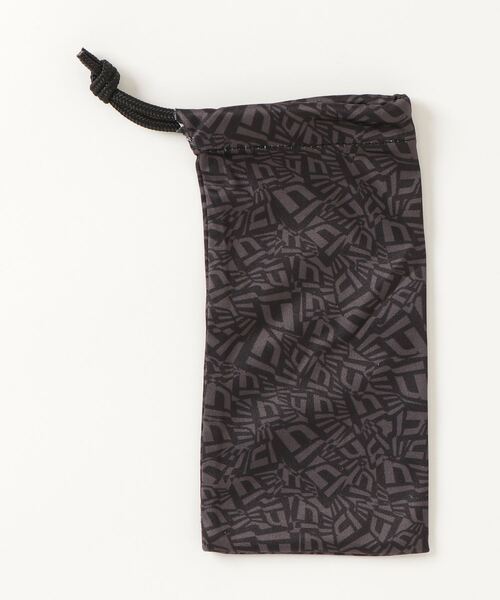 NEW ERA（ニューエラ）の「NEW ERA/ニューエラ サングラス ウェリントンスク シャイニーブラックフレーム ブルーミラーレンズ 13517749（サングラス・メンズ・ブラック×ブルー・FREE）」の7枚目の写真