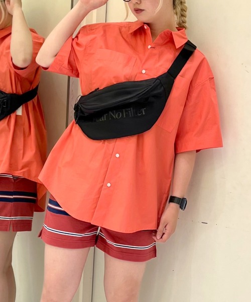 FOREVER 21(フォーエバー トゥエンティーワン)の「【STREET】ダブルポケットBIGシャツ(シャツ/ブラウス・レディース・レッド/ホワイト/ブルー・FREE)」の3枚目の写真