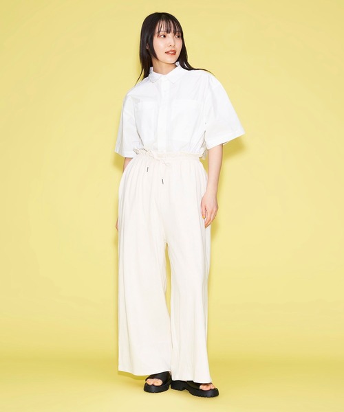 FOREVER 21(フォーエバー トゥエンティーワン)の「【STREET】ダブルポケットBIGシャツ(シャツ/ブラウス・レディース・レッド/ホワイト/ブルー・FREE)」の4枚目の写真