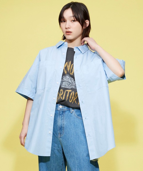 FOREVER 21(フォーエバー トゥエンティーワン)の「【STREET】ダブルポケットBIGシャツ(シャツ/ブラウス・レディース・レッド/ホワイト/ブルー・FREE)」の14枚目の写真