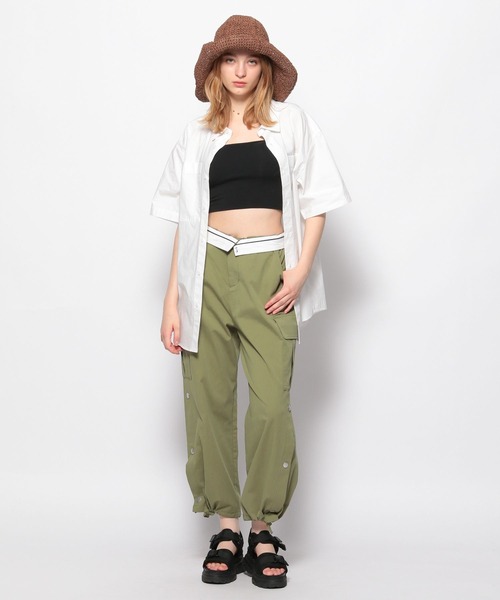 FOREVER 21(フォーエバー トゥエンティーワン)の「【STREET】ダブルポケットBIGシャツ(シャツ/ブラウス・レディース・レッド/ホワイト/ブルー・FREE)」の18枚目の写真