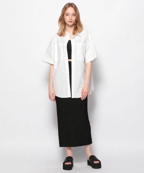 FOREVER 21(フォーエバー トゥエンティーワン)の「【STREET】ダブルポケットBIGシャツ(シャツ/ブラウス・レディース・レッド/ホワイト/ブルー・FREE)」の21枚目の写真