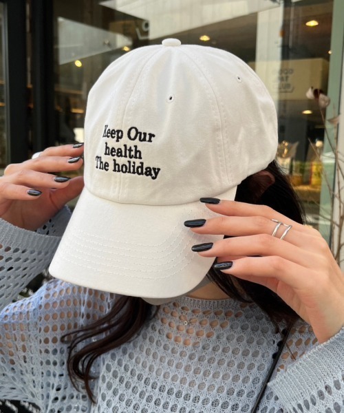 nemne store(ネンネストア)の「【nemne】刺繍ロゴカラーキャップ(キャップ・レディース・グリーン/オフホワイト/ブルー・フリー)」の2枚目の写真