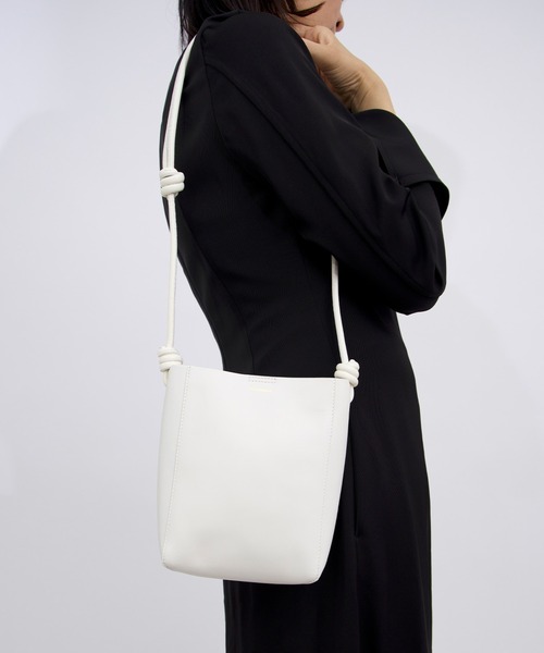 ジルサンダー　JIL SANDER GIRO CROSSBODYショルダーバッグ JIL SANDER（ジルサンダー）の「JIL SANDER GIRO CROSSBODY