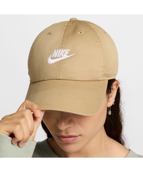 NIKE（ナイキ）の「NIKE/ナイキ U CLUB CAP U CB FUT WSH L/クラブ フューチュラ キャップ（キャップ・メンズ・ブラック/ホワイト/ベージュ/ピンク/ライトブルー/グレー/ベージュ系その他・M-L/S-M/L/XL/S/M/M/L）」の5枚目の写真