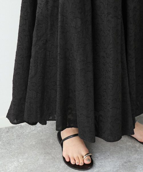 新品タグ付きSLOBE IENA カットジャガードVネック切り替えワンピース SLOBE IENA（スローブイエナ）の「カットジャガードVネック