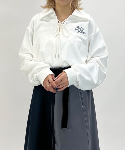 179/WG（イチナナキュウダブルジー）の「レースアップ衿付きスウェット（スウェット・レディース・パープル/オフホワイト/チャコールグレー・FREE）」の16枚目の写真