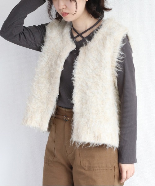 cepo（セポ）の「シャギーベスト（ベスト・レディース・ブラウン/オフホワイト/ブルー・M）」の2枚目の写真