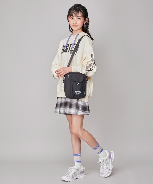 JENNI(ジェニィ)の「デザインレースアップスニーカー(スニーカー・キッズ・ミント/ブラック/ラベンダー・24cm/20cm/21cm/23cm/22cm)」の21枚目の写真