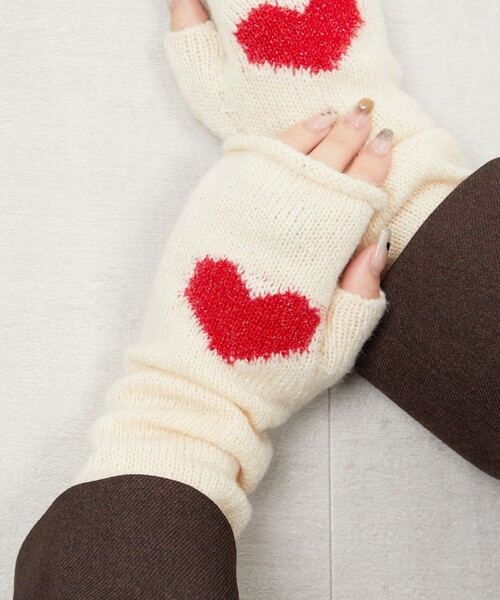 FREAK'S STORE（フリークスストア）の「限定展開　ハートロゴ ラメニット アームウォーマー（アームカバー・レディース・ブラック/イエロー/レッド・ONE SIZE）」の5枚目の写真