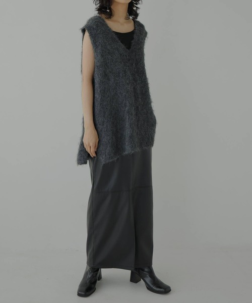 hellam（へラム）の「ウールシャギーVネックベスト（ベスト・レディース・オフホワイト/杢グレー/チャコールグレー・FREE）」の8枚目の写真