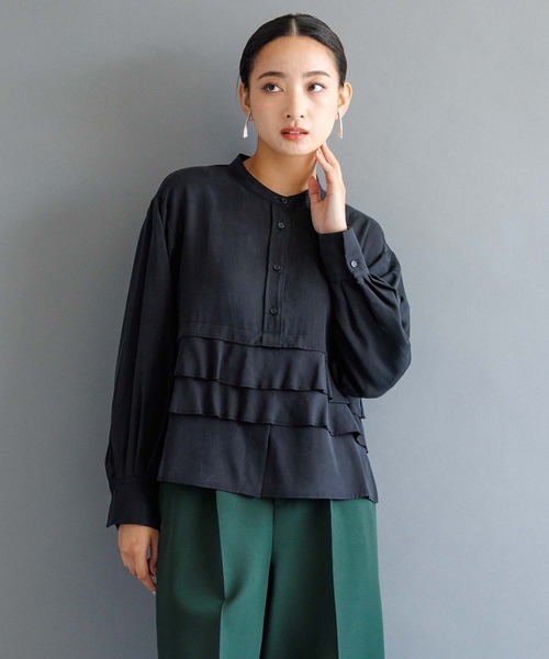 choco♡新品　[RAW FUDGE]ティアード切替えブラウス RAW FUDGE（ローファッジ）の「ティアード切替スタンドカラーブラウス