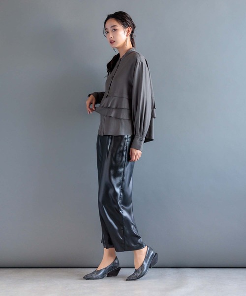 choco♡新品　[RAW FUDGE]ティアード切替えブラウス RAW FUDGE（ローファッジ）の「ティアード切替スタンドカラーブラウス