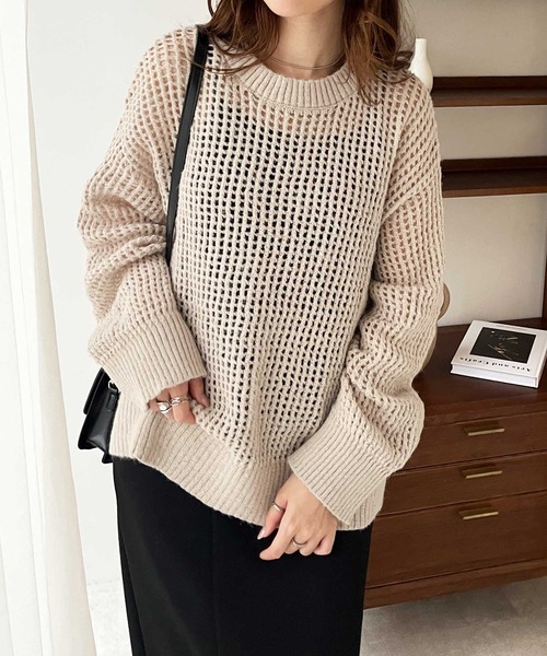 GeeRA(ジーラ)の「モヘアタッチスクエアメッシュニット(ニット/セーター・レディース・ライトベージュ/ブラック・MEDIUM/LARGE)」の7枚目の写真